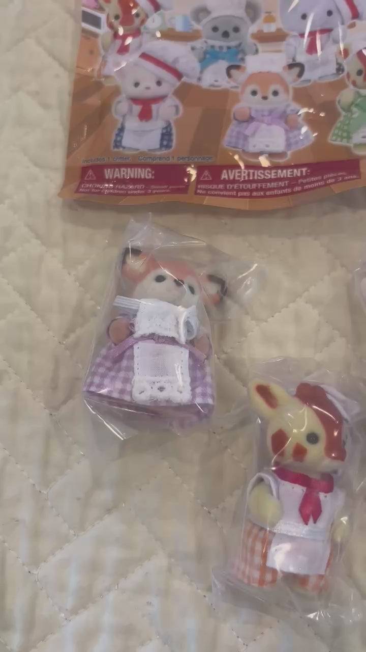 Calico Critters Bistro Babies Blind Bag Figure